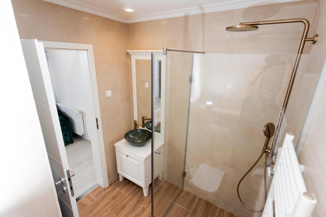 Apartament Carolyne Bistriţa المظهر الخارجي الصورة
